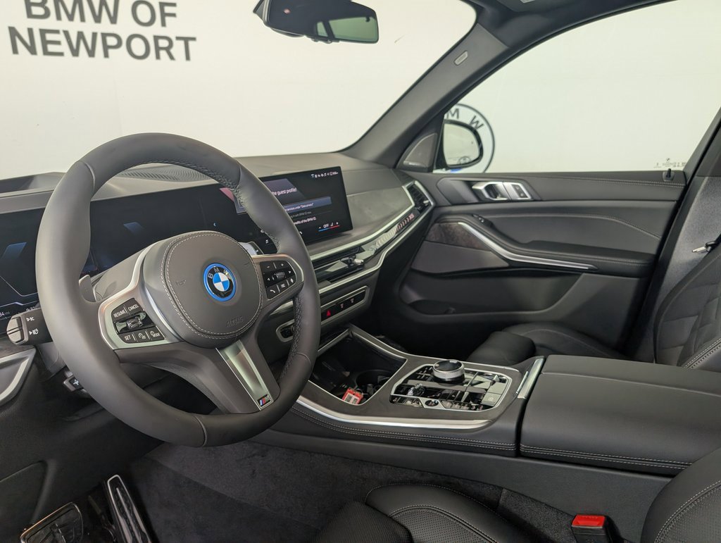 New 2026 BMW X5 xDrive50e w/ Executive Package image 11