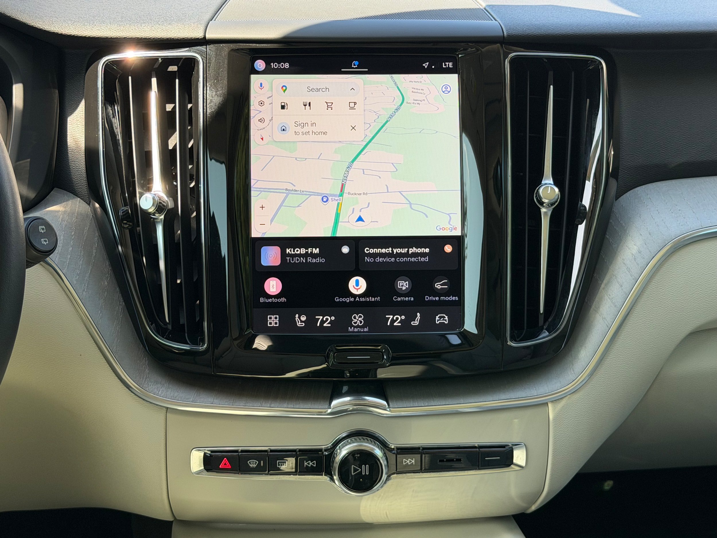 Certified 2023 Volvo XC60 B5 Plus AWD/4WD image 15