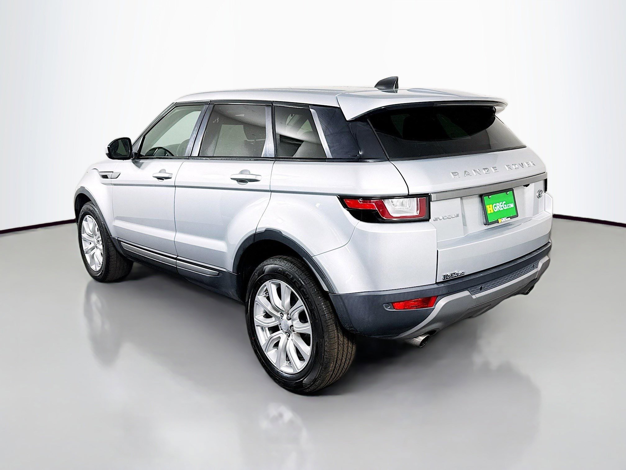 Used 2019 Land Rover Range Rover Evoque SE image 7