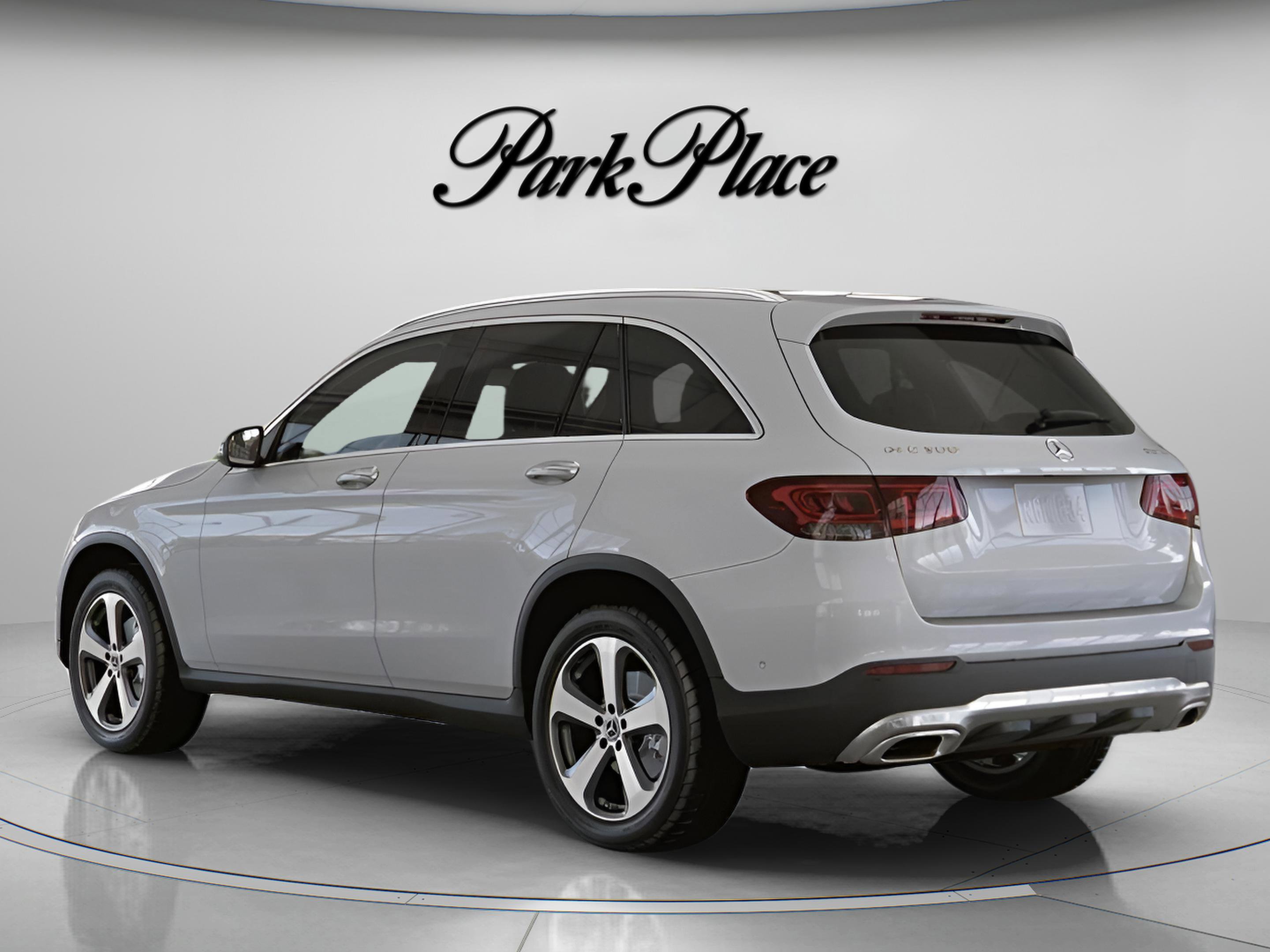 Certified 2022 Mercedes-Benz GLC 300 4MATIC w/ Premium Package Lite image 13