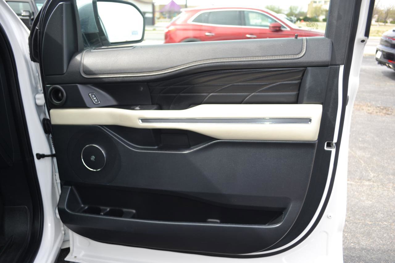 Used 2019 Ford Expedition Platinum image 37