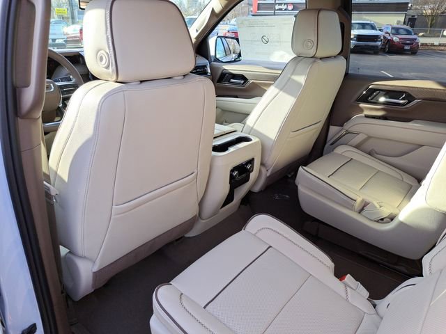 New 2026 GMC Yukon Denali w/ LPO, Floor Liner Package image 10