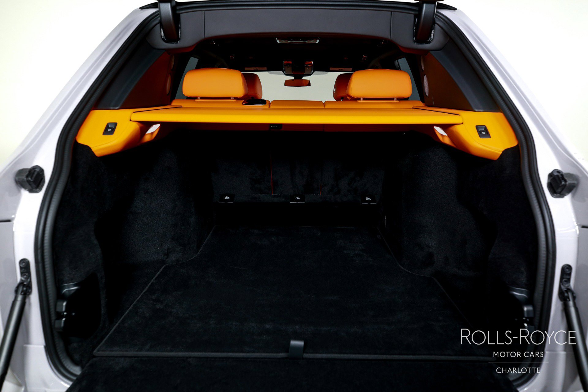 New 2026 Rolls-Royce Cullinan image 25