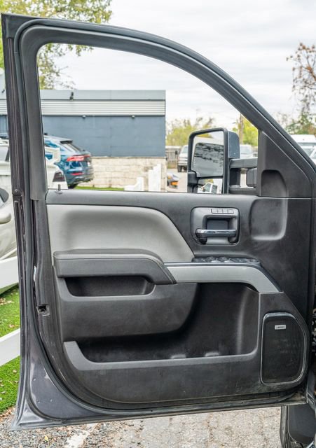 Used 2016 Chevrolet Silverado 2500 LTZ w/ Duramax Plus Package image 17