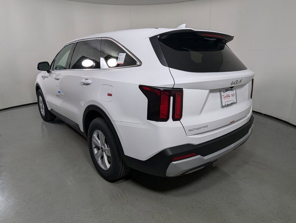 New 2025 Kia Sorento LX FWD image 5