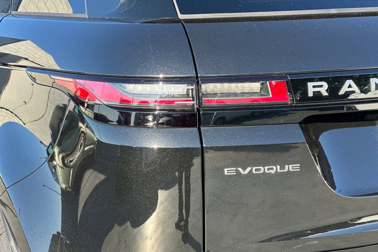 Used 2026 Land Rover Range Rover Evoque S image 14