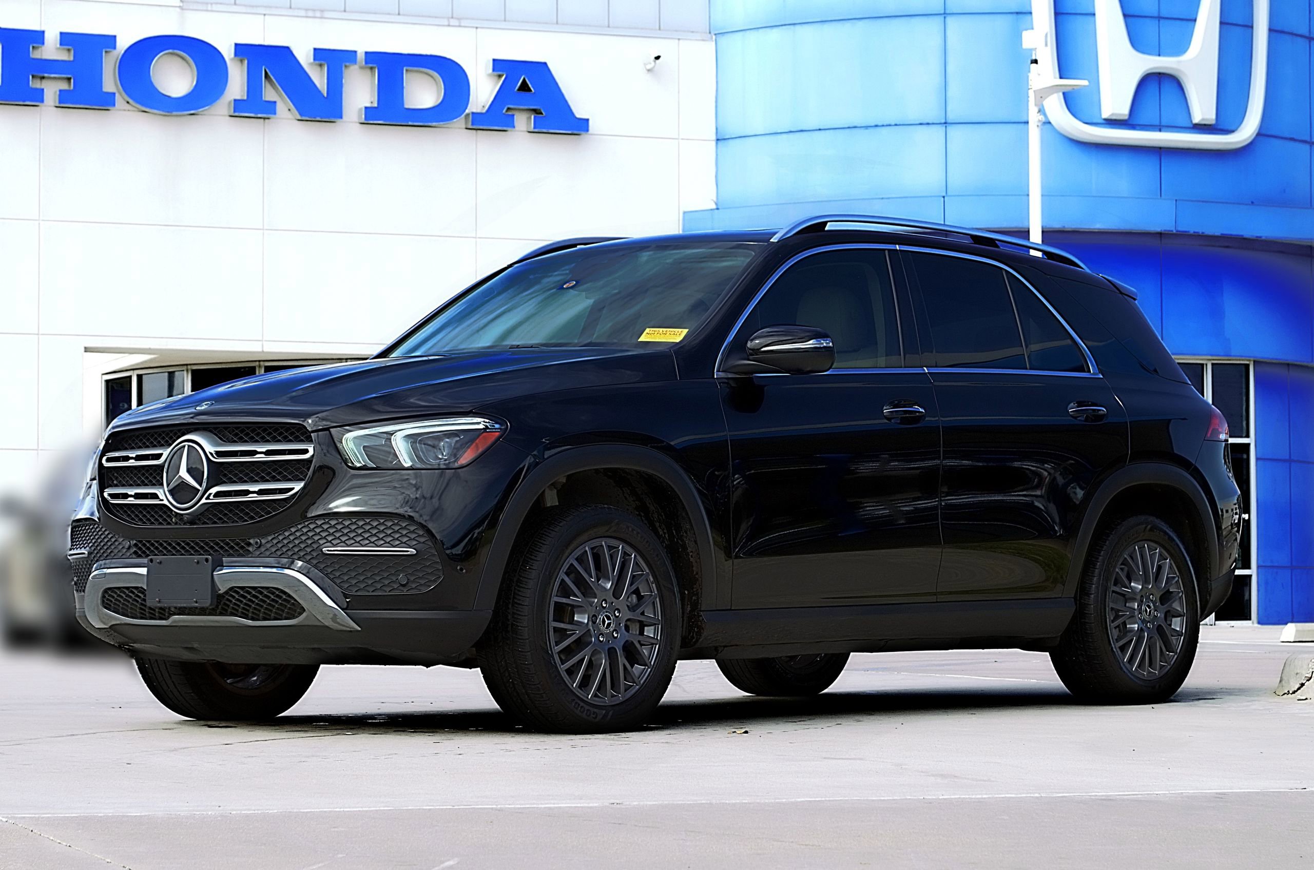 Used 2021 Mercedes-Benz GLE 350 image 1