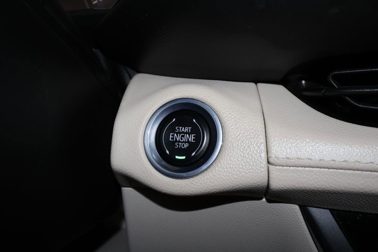 Certified 2023 Buick Envision Avenir AWD/4WD image 17