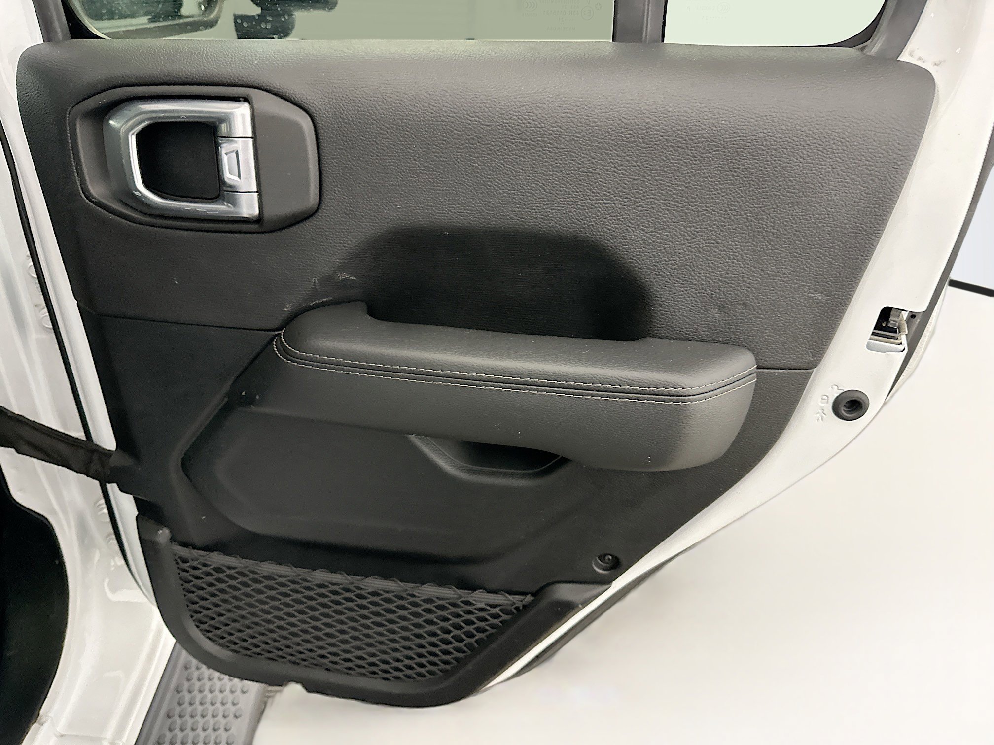 Used 2021 Jeep Wrangler Unlimited Sahara AWD/4WD image 31