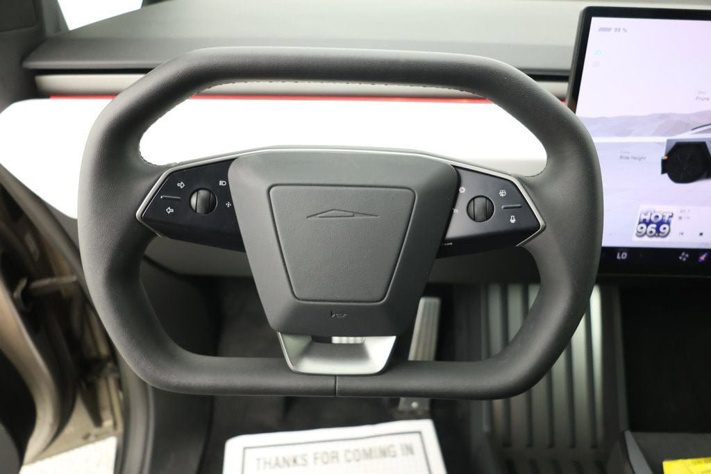 Used 2024 Tesla Cybertruck AWD Crew Cab image 10