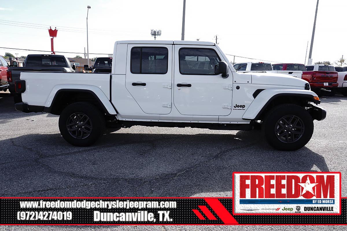 New 2026 Jeep Gladiator Sport AWD/4WD image 5