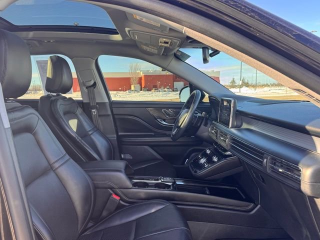 Used 2022 Lincoln Corsair Standard w/ Premium Package image 22