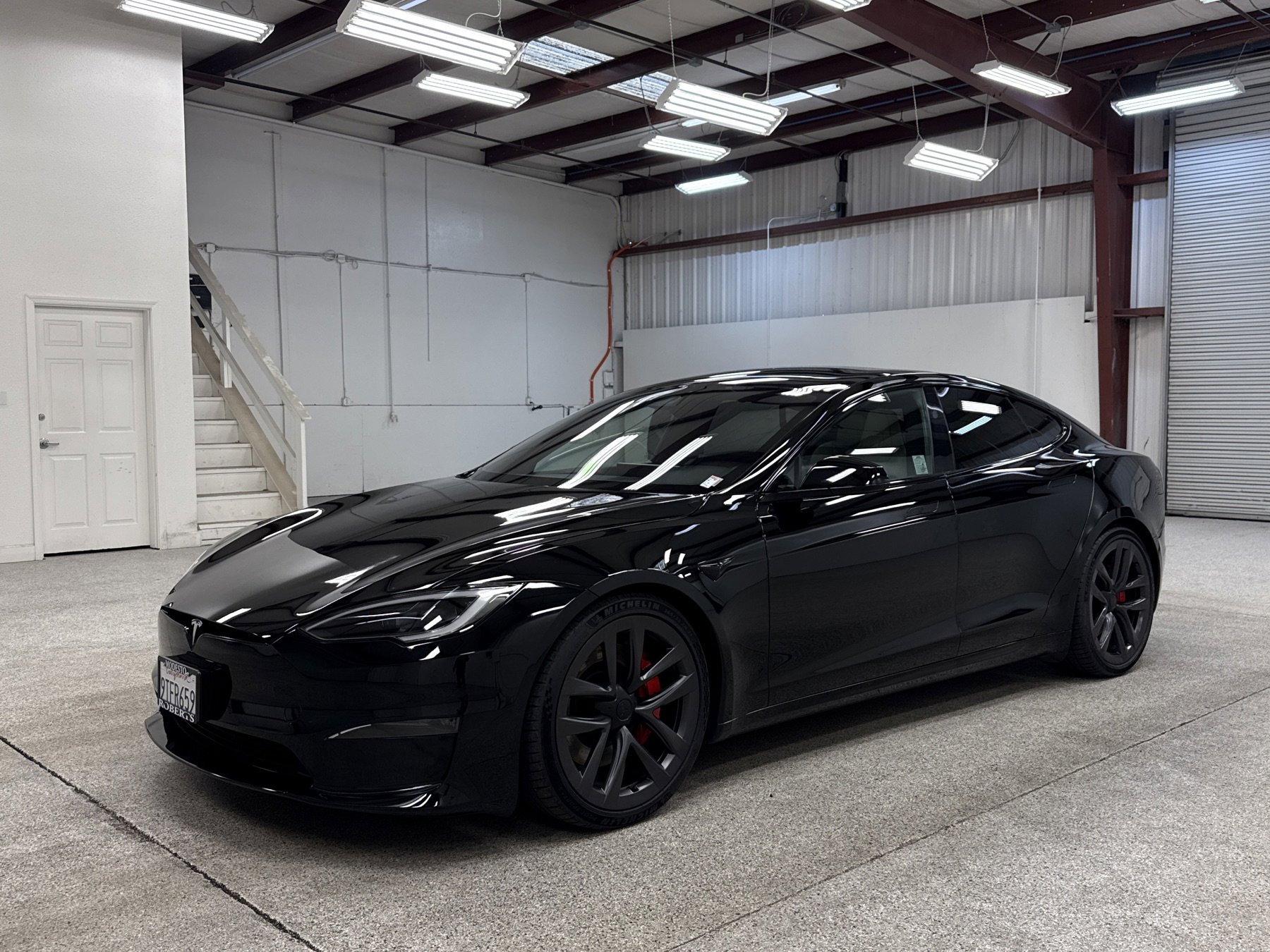Used 2025 Tesla Model S Plaid image 1