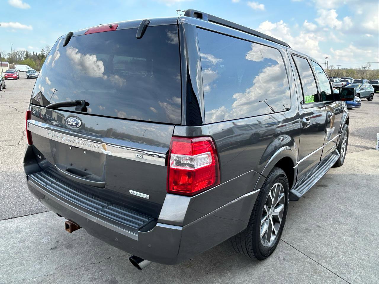 Used 2015 Ford Expedition EL XLT w/ Equipment Group 202A RWD image 5