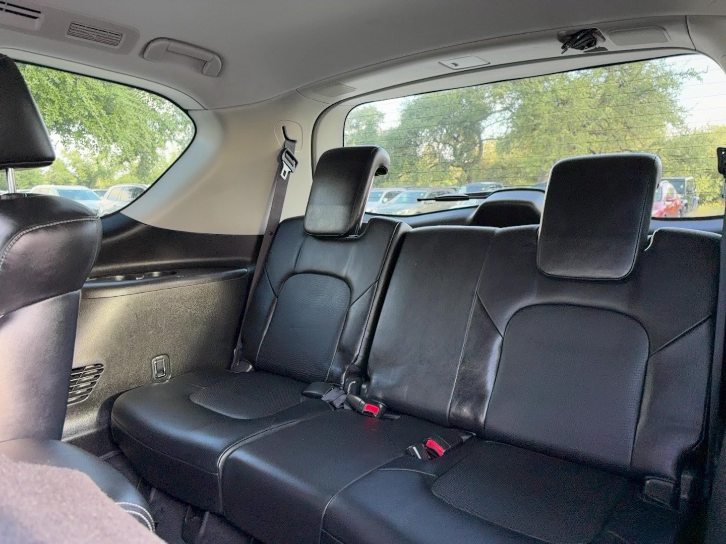 Used 2017 INFINITI QX80 2WD w/ Driver Assistance Package image 17