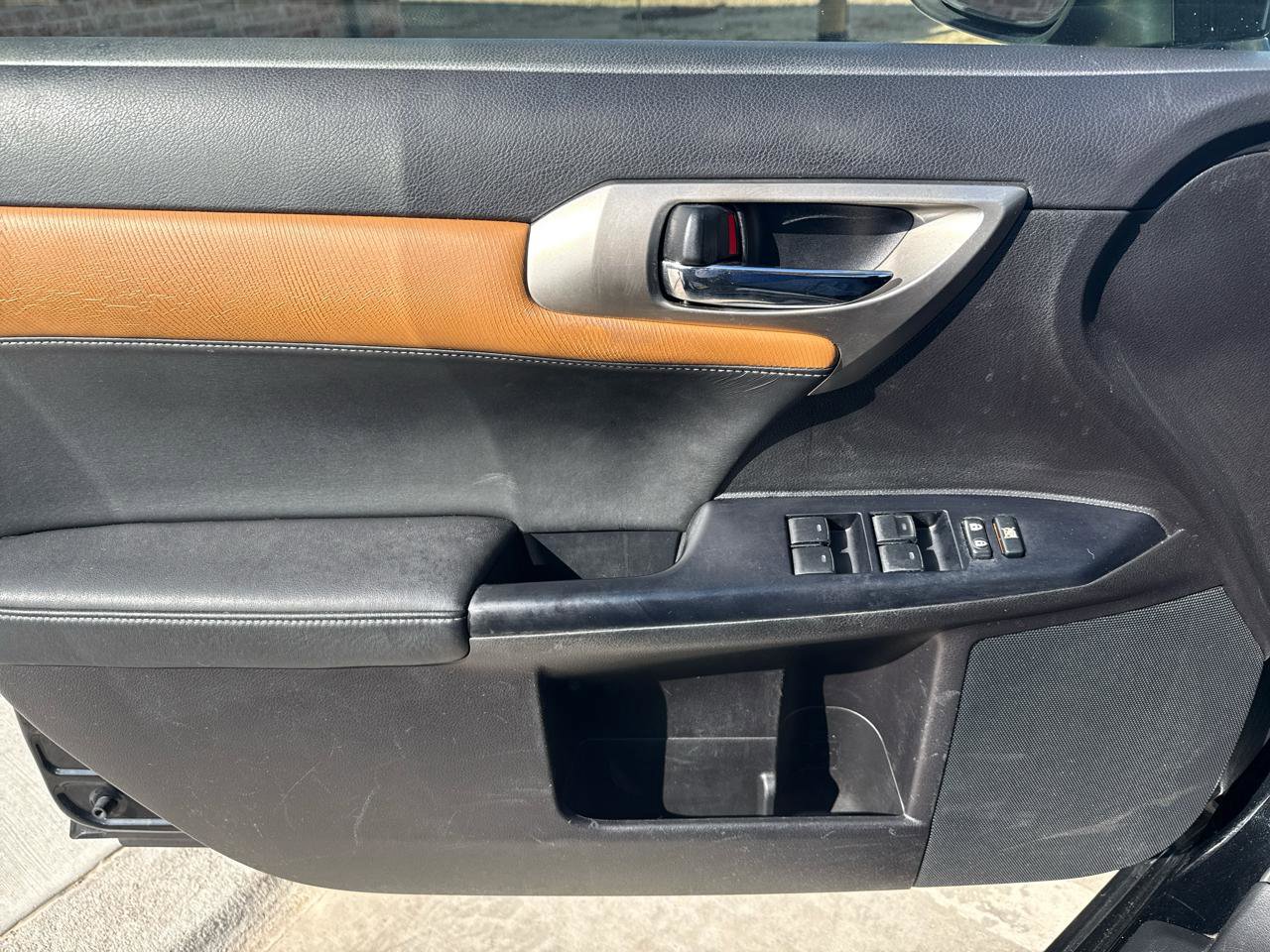 Used 2016 Lexus CT 200h w/ Accessory Package 2 image 26