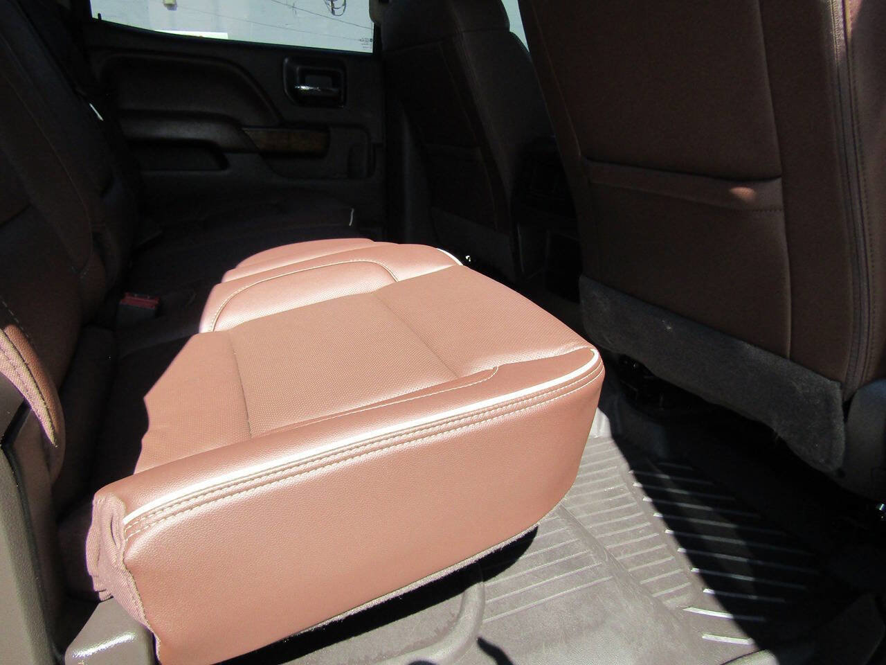 Used 2019 Chevrolet Silverado 2500 High Country w/ Duramax Plus Package image 19