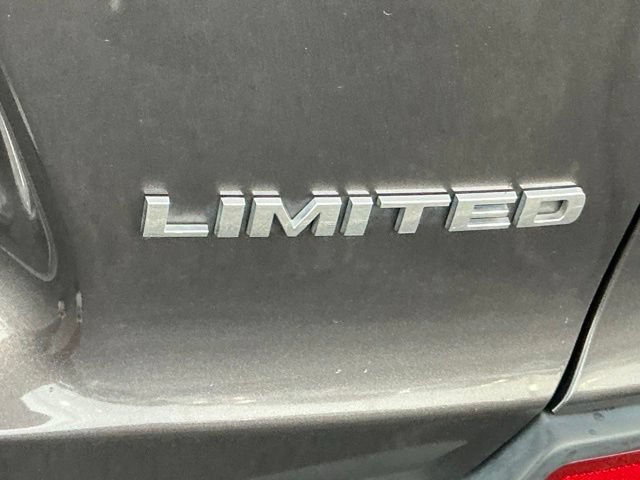 Used 2020 Jeep Cherokee Limited AWD/4WD image 10