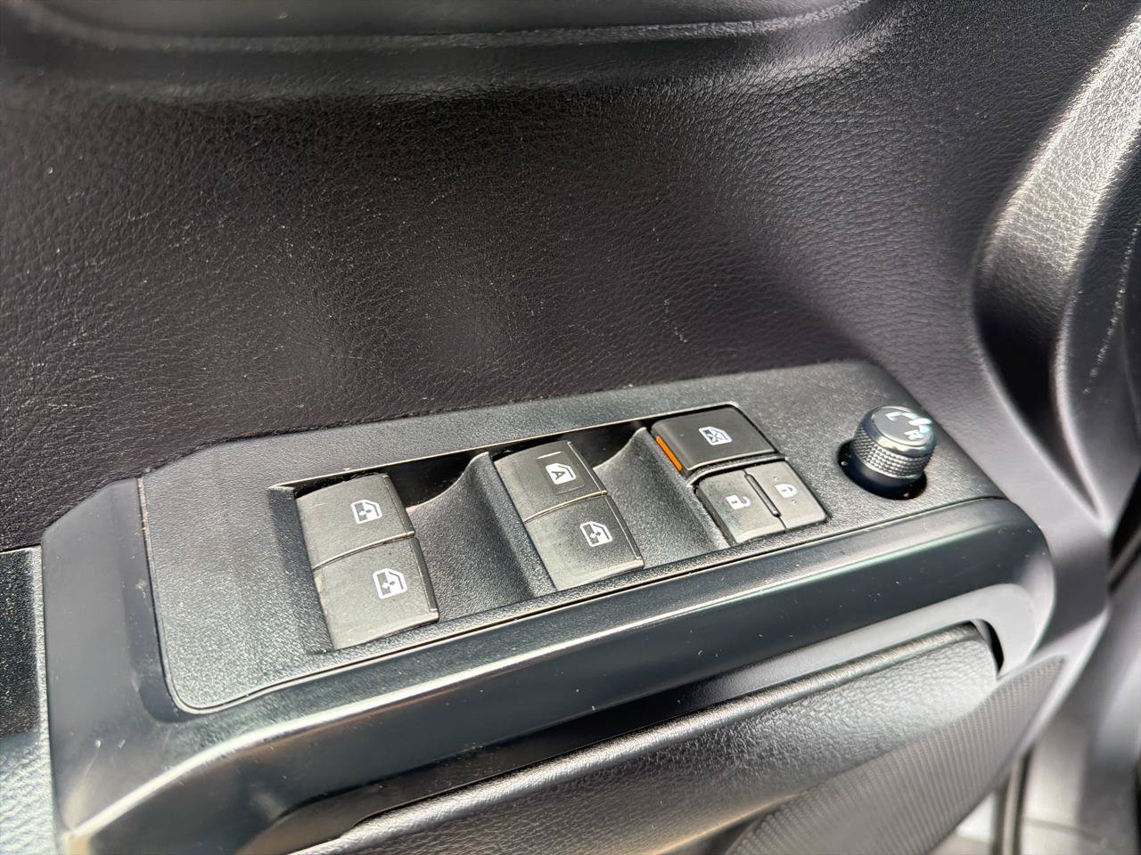 Used 2021 Toyota Tacoma SR AWD/4WD image 15