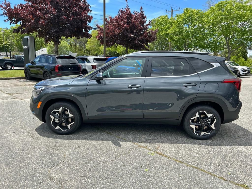 Used 2025 Kia Seltos EX w/ EX Sunroof Package image 6