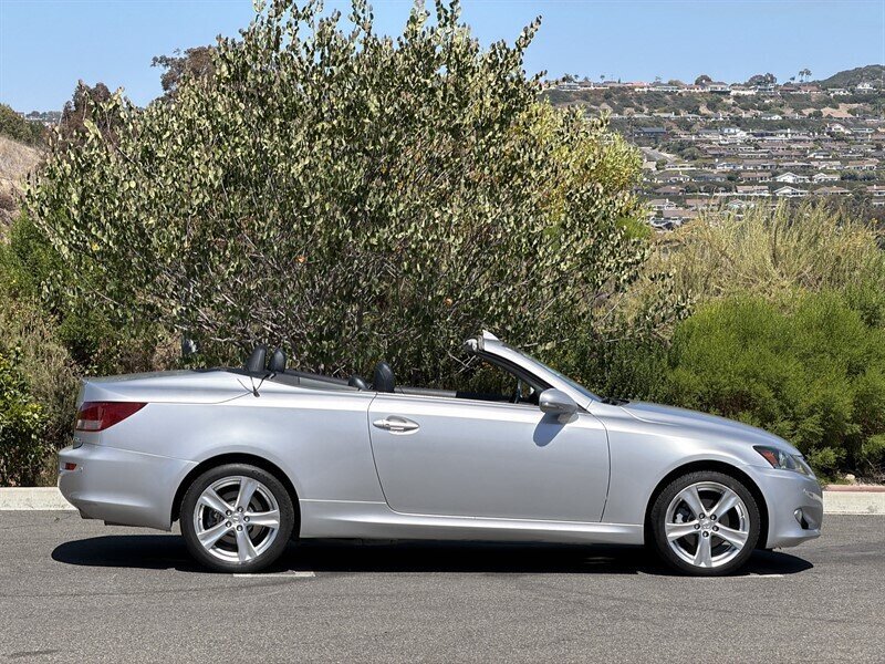 Used 2013 Lexus IS 250C RWD image 7