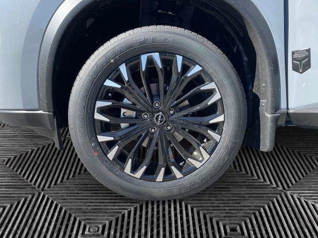 New 2026 Nissan Rogue SV AWD/4WD image 14