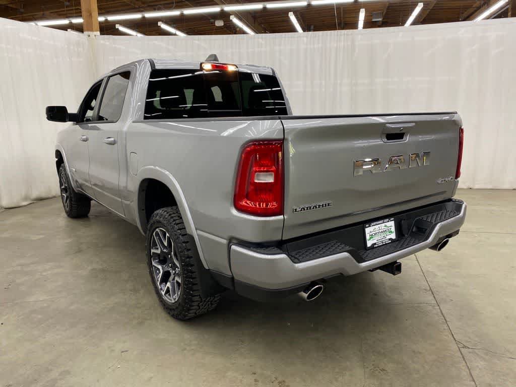 Used 2025 RAM 1500 Laramie w/ Sport Appearance Package AWD/4WD image 4