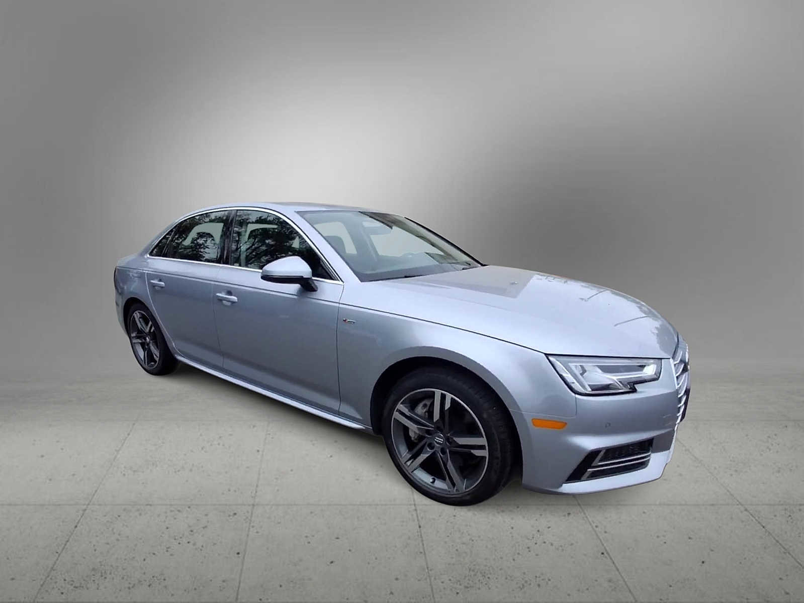 Used 2018 Audi A4 2.0T Premium Plus w/ Premium Plus Package AWD/4WD image 2