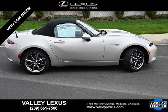 Used 2023 MAZDA MX-5 Miata Grand Touring w/ Weather Package image 3