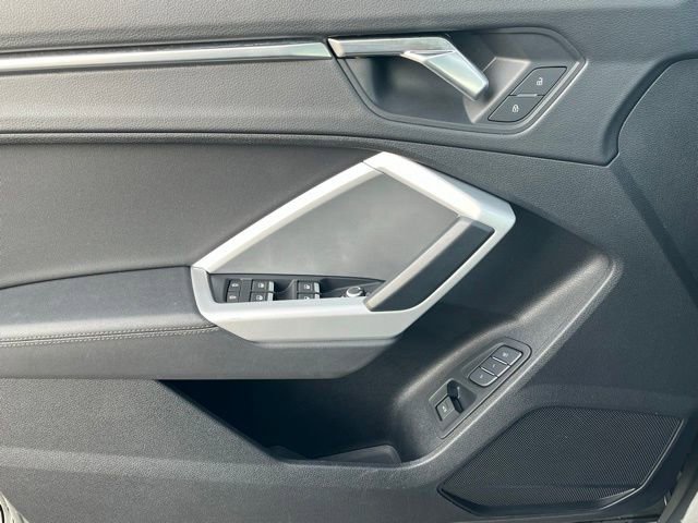 Used 2023 Audi Q3 2.0T Premium image 20