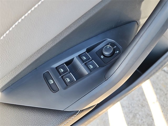 New 2026 Volkswagen Jetta SEL image 9