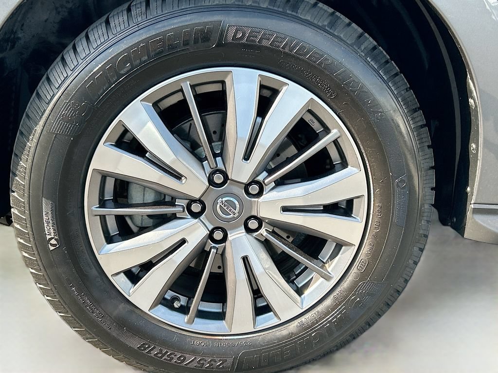 Used 2019 Nissan Pathfinder FWD image 32