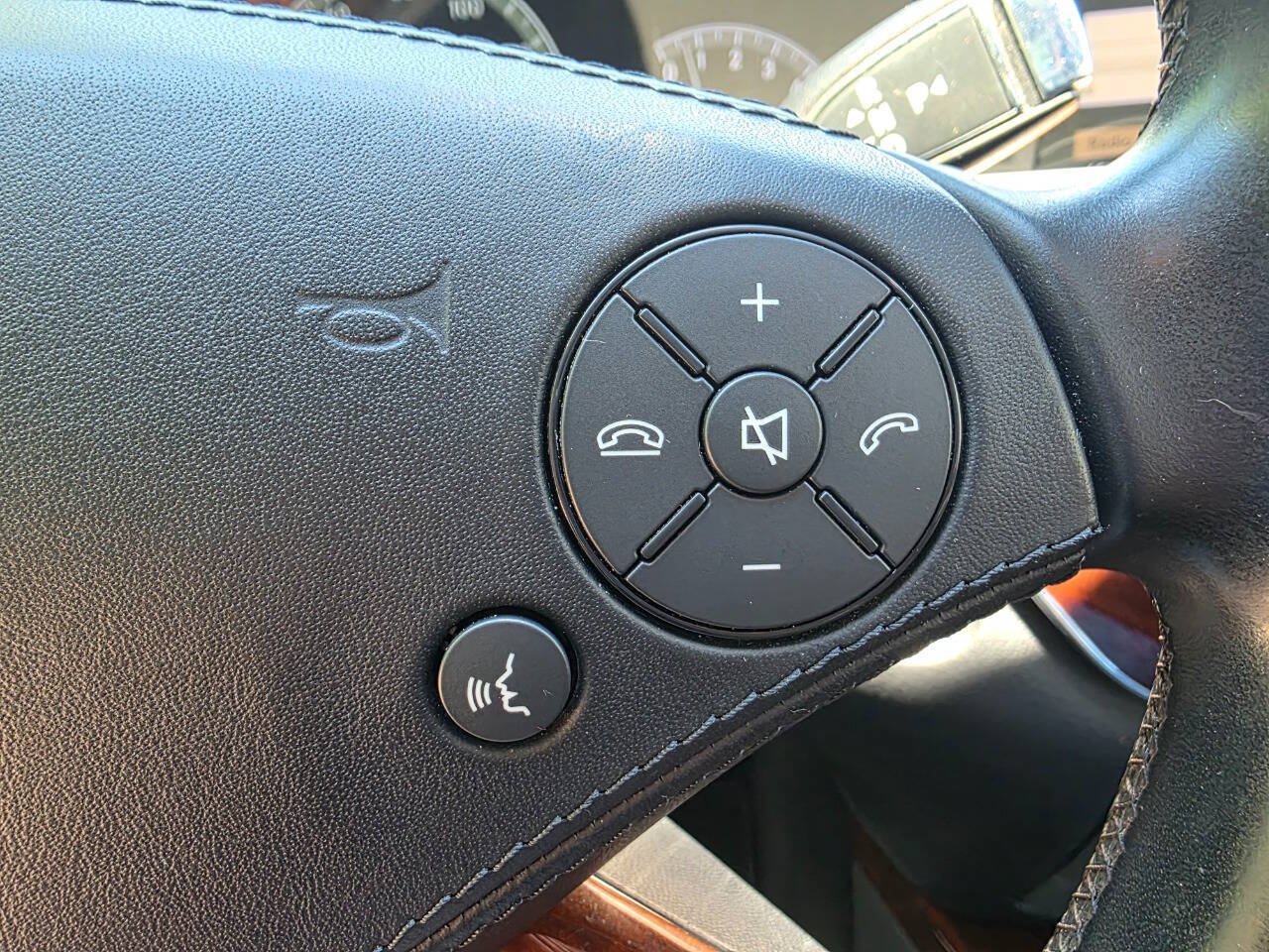 Used 2011 Mercedes-Benz S 550 w/ Sport Pkg Plus One image 22