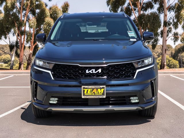 Used 2023 Kia Sorento EX AWD/4WD image 3