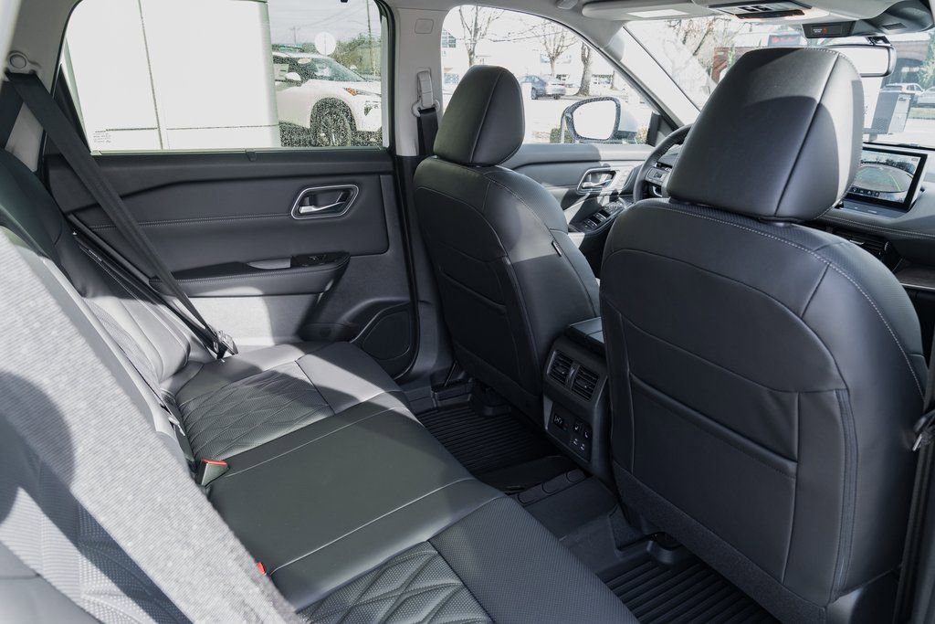 New 2026 Nissan Rogue Platinum image 25