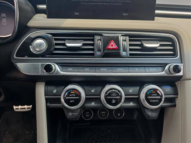 Used 2022 Genesis G70 3.3T RWD image 16