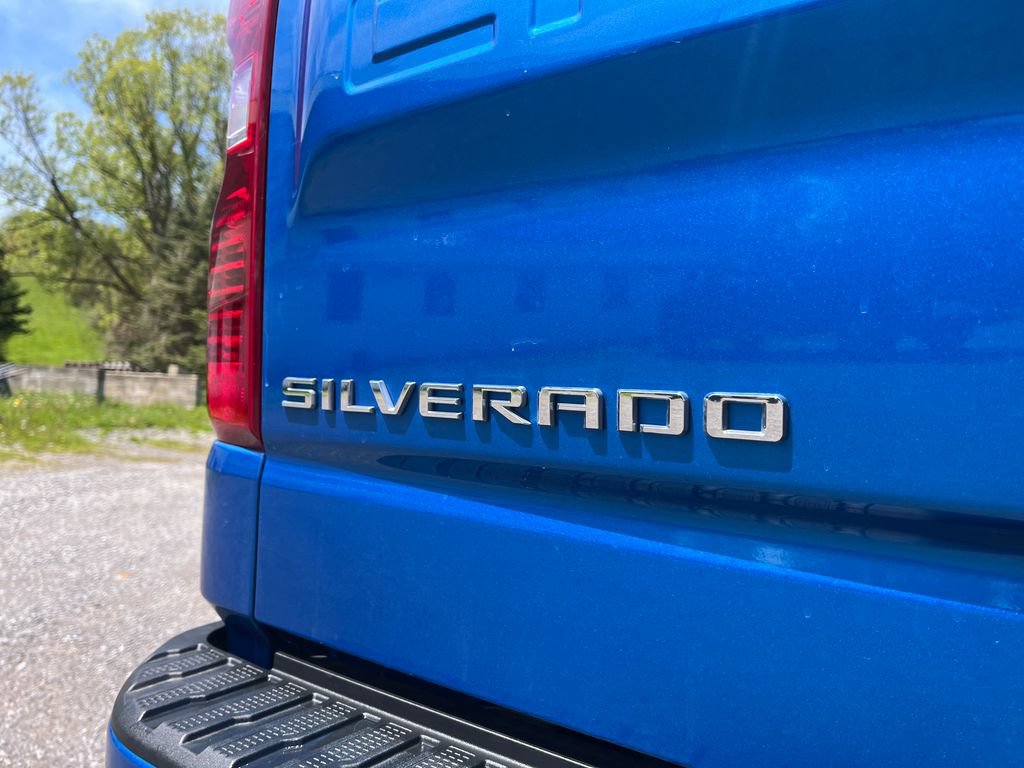 Used 2024 Chevrolet Silverado 1500 Custom AWD/4WD image 32