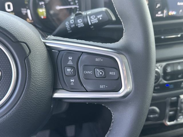 Certified 2025 Jeep Wrangler Unlimited Sahara image 30