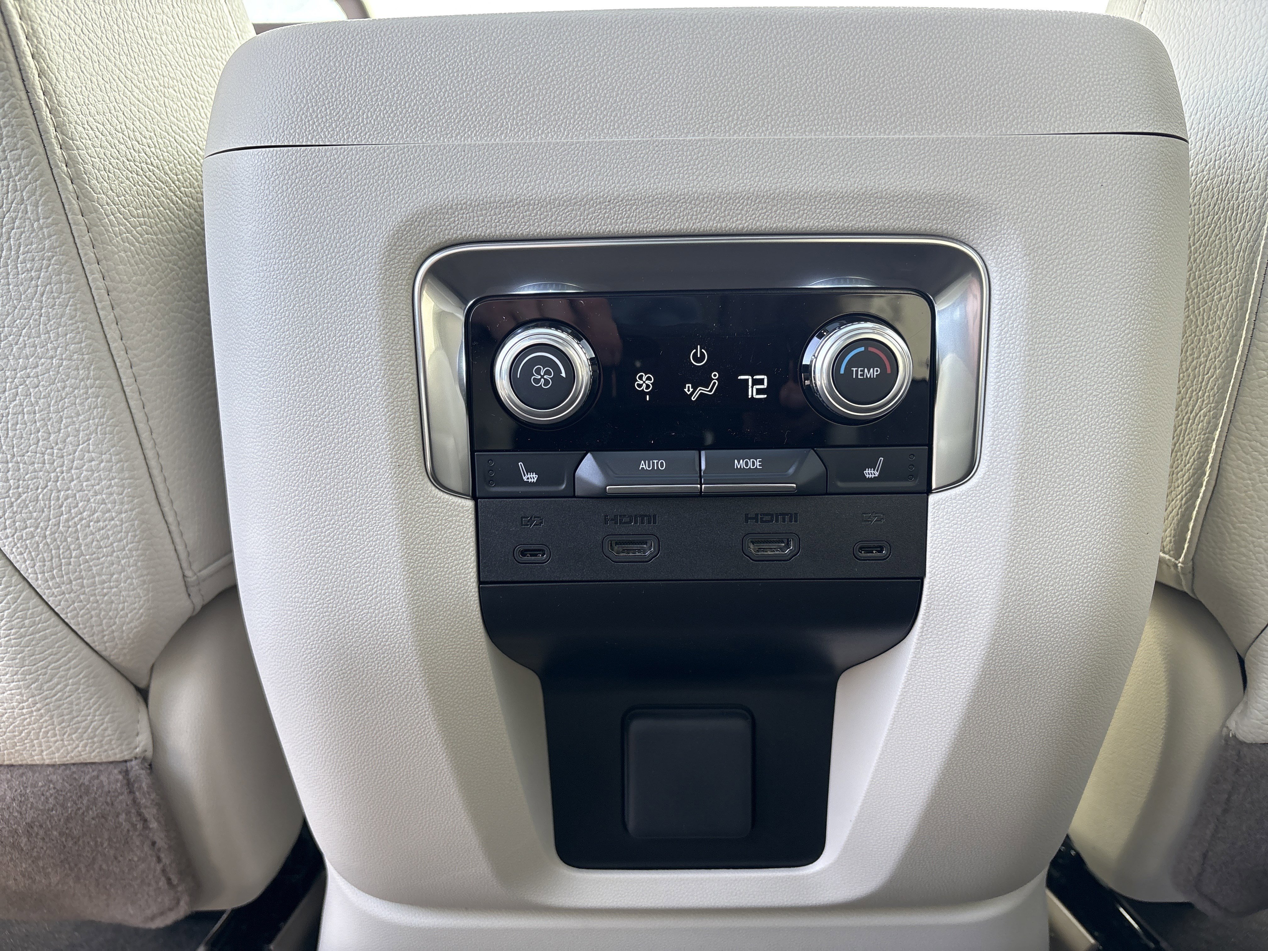 New 2026 GMC Yukon XL Denali w/ Denali Reserve Package image 19