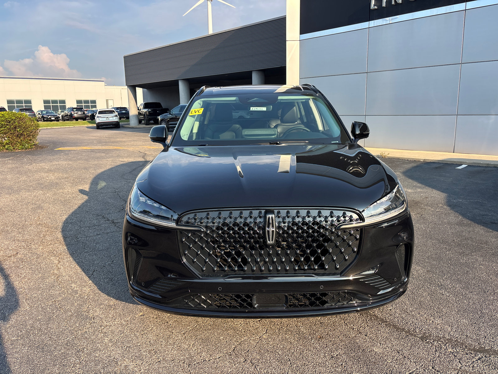 New 2027 Lincoln Aviator AWD w/ Jet Appearance Package image 2