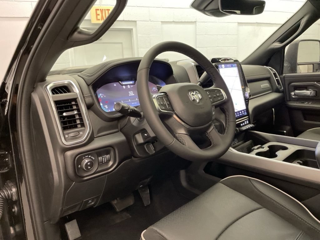New 2026 RAM 2500 Laramie AWD/4WD image 20
