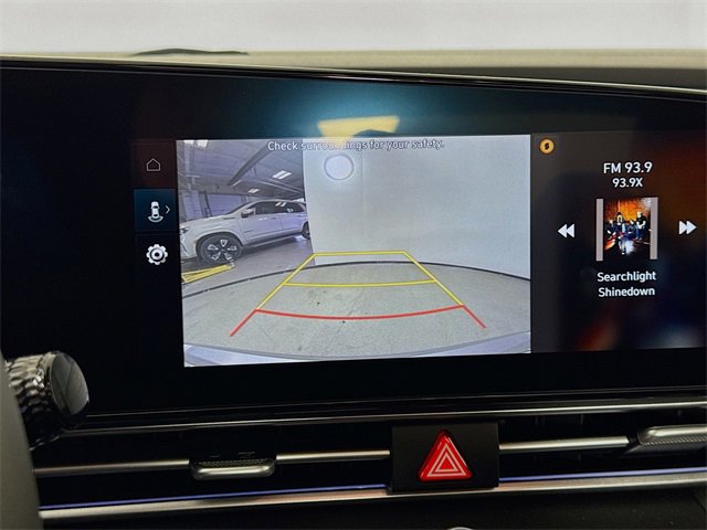 Used 2025 Hyundai Elantra SEL image 17