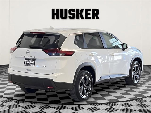 Used 2025 Nissan Rogue SV image 9