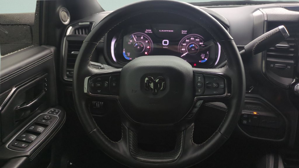 Used 2024 RAM 3500 Limited AWD/4WD image 12