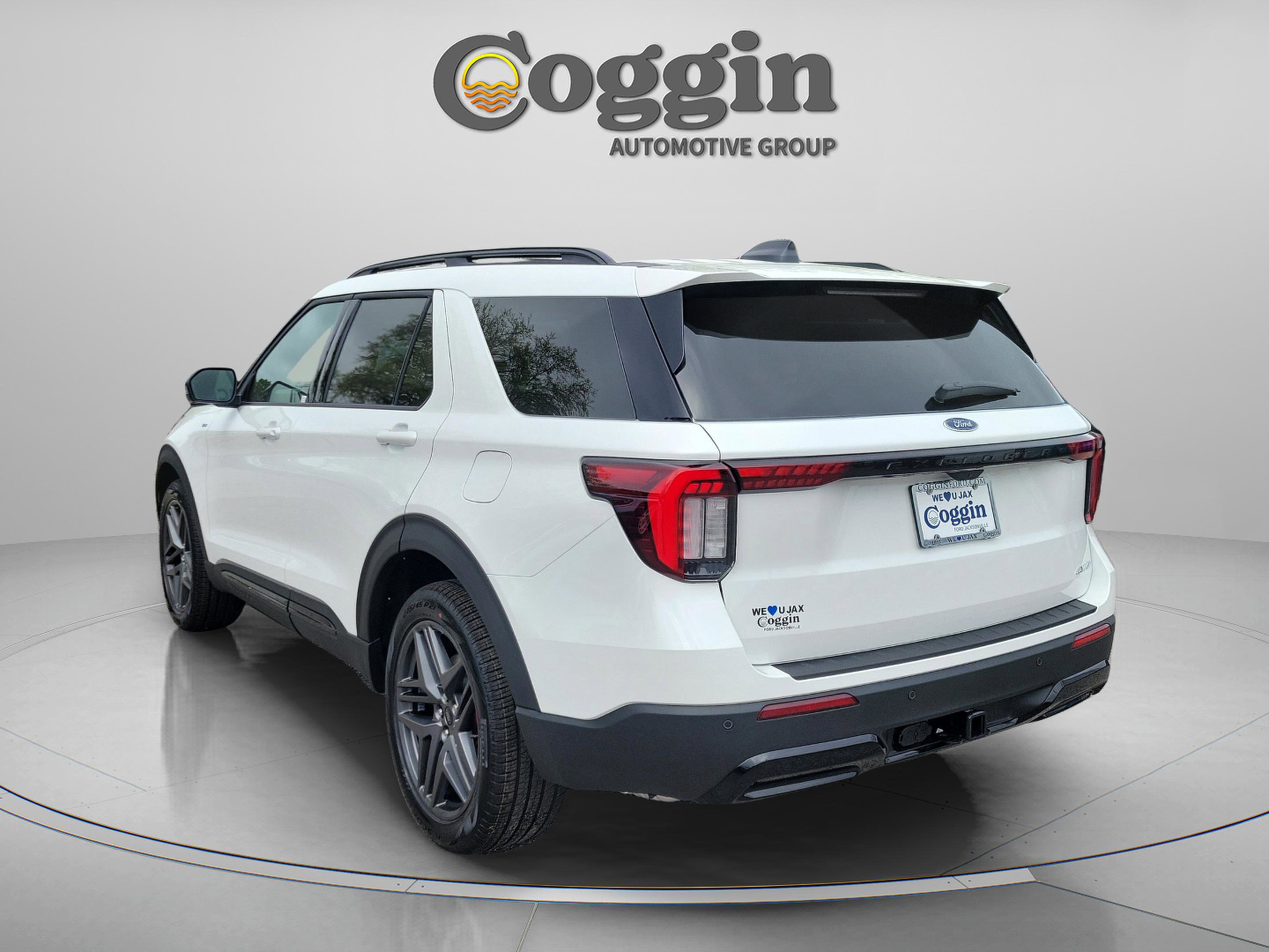 New 2026 Ford Explorer ST-Line AWD/4WD image 2