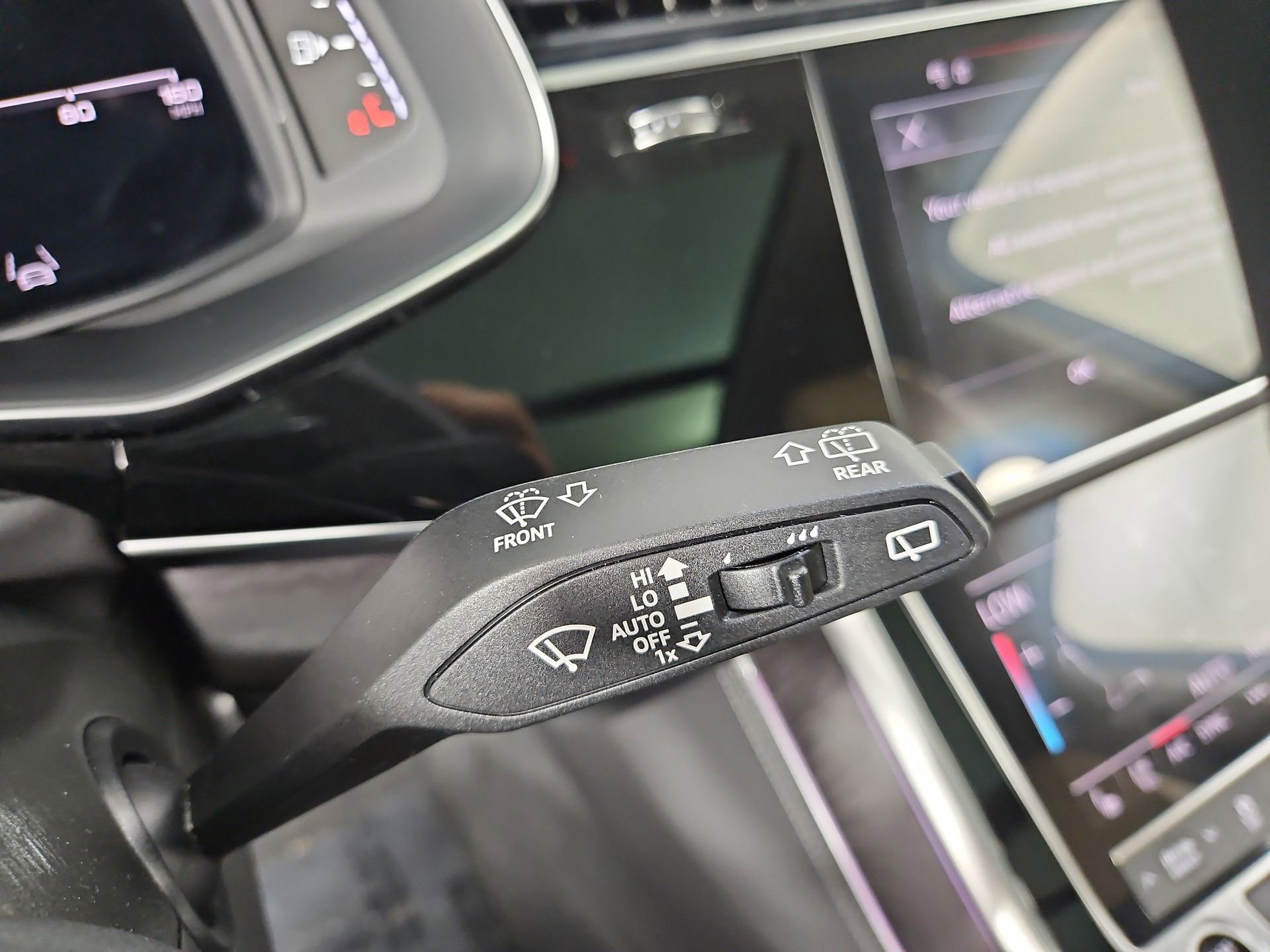 Certified 2025 Audi Q7 2.0T Premium Plus w/ Premium Plus Package image 30