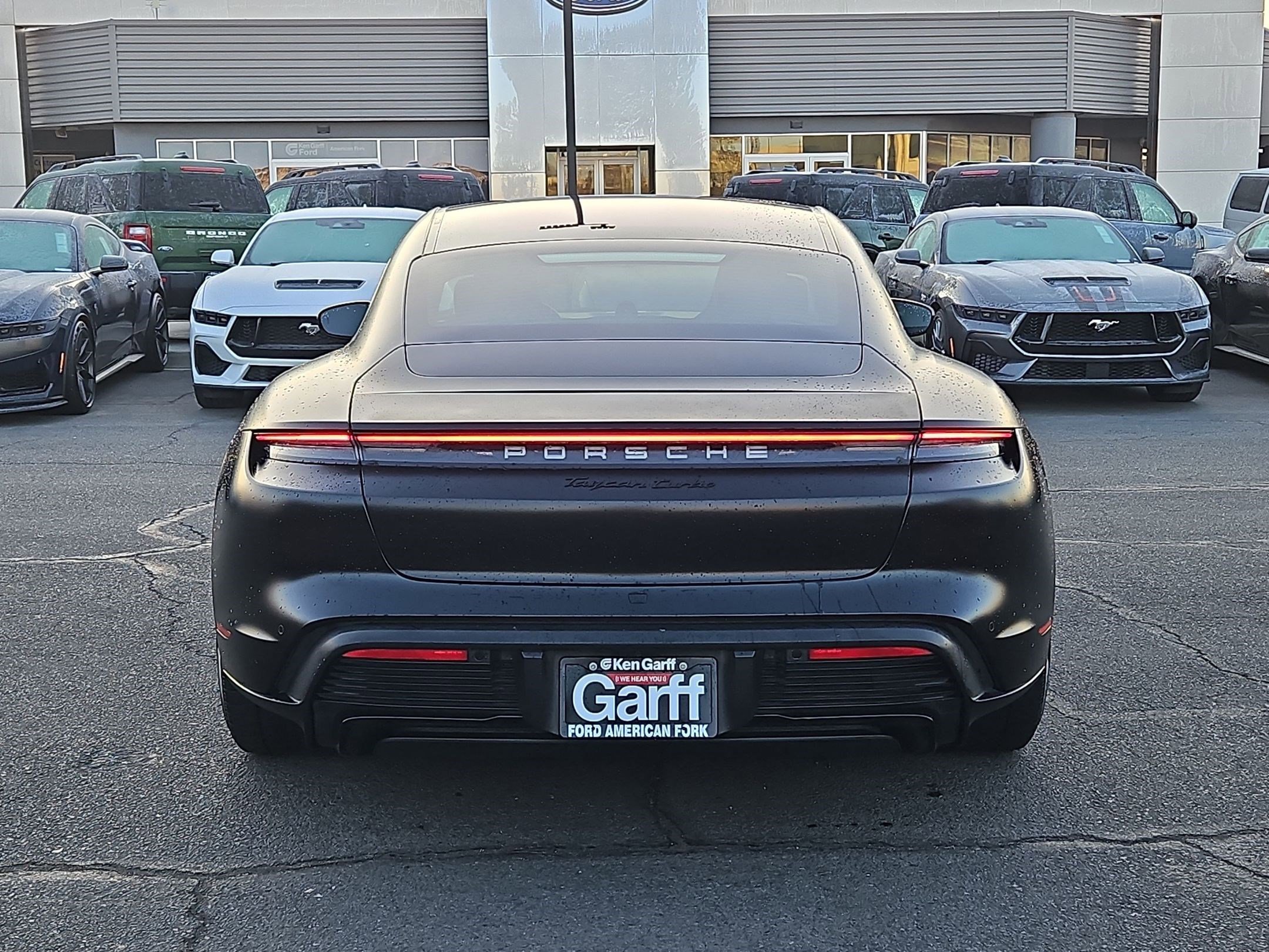 Used 2020 Porsche Taycan Turbo image 7