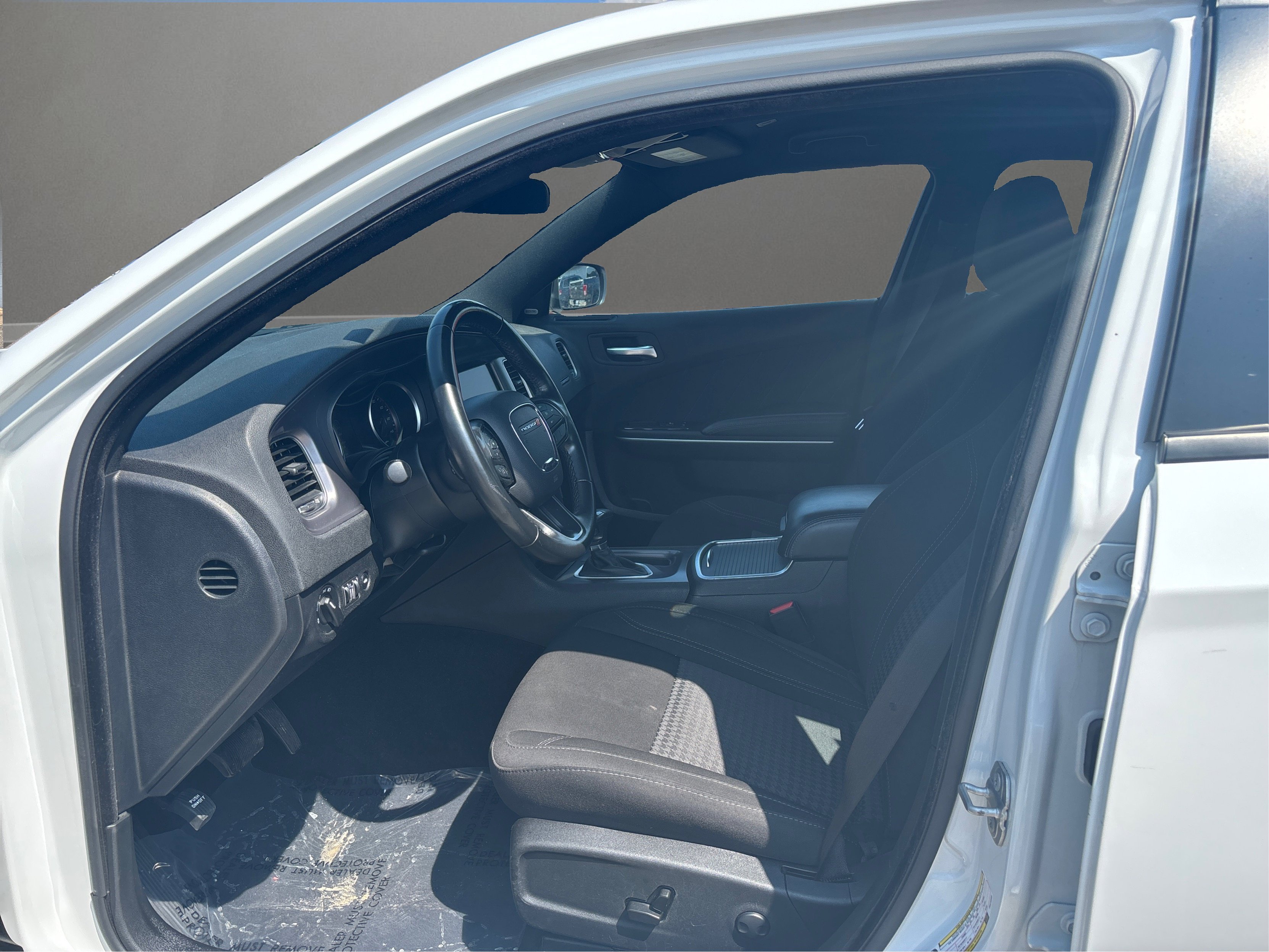 Used 2023 Dodge Charger SXT image 9