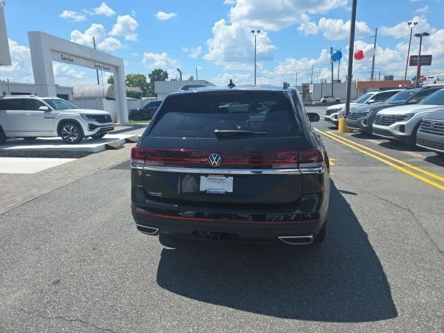 Used 2026 Volkswagen Atlas SE FWD image 4