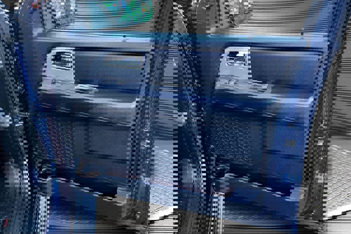 Used 2016 Ford Expedition EL XLT image 27